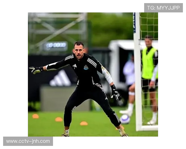 纽卡斯尔联主场起伏难稳欧冠辉煌难掩英超低迷困境