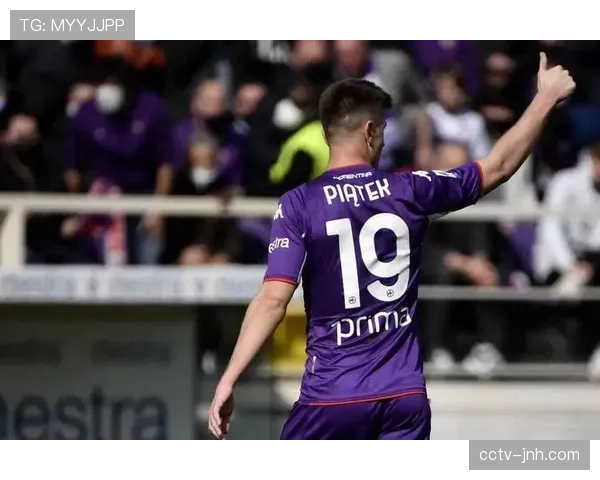 专访佛罗伦萨射手：详解其通过视频分析调整射门角度提升效率的过程