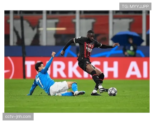 欧冠战报：AC米兰2-2莱比锡，双方在禁区前沿的对抗数据持平